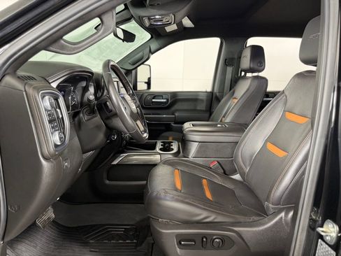 Used 2020 GMC Sierra 2500 AT4 w/ Technology Package image 31
