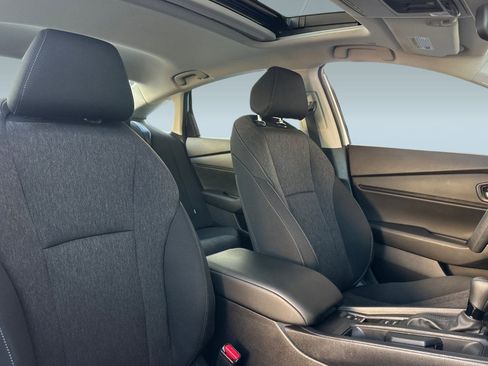 Certified 2023 Honda Accord EX image 30