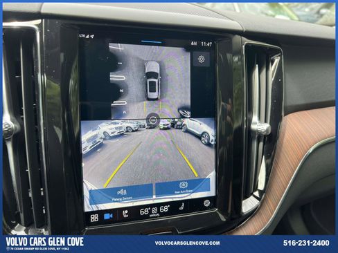 Certified 2024 Volvo XC60 B5 Plus w/ Protection Package Premier image 29