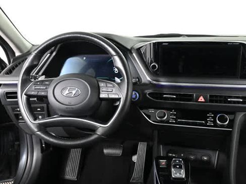 Used 2023 Hyundai Sonata Limited image 3