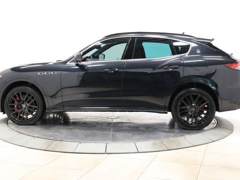 Used 2021 Maserati Levante GTS AWD/4WD image 7
