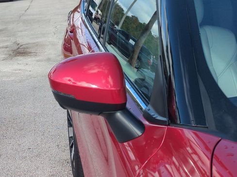 Used 2025 Mitsubishi Outlander SEL image 11