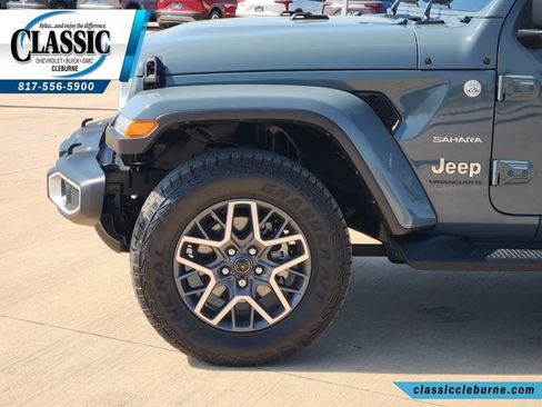 Used 2024 Jeep Wrangler Sahara w/ Safety Group image 11
