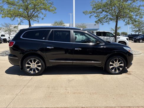 Used 2017 Buick Enclave Premium w/ Experience Buick Package FWD image 8