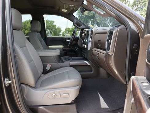 Used 2019 GMC Sierra 1500 SLT RWD image 23