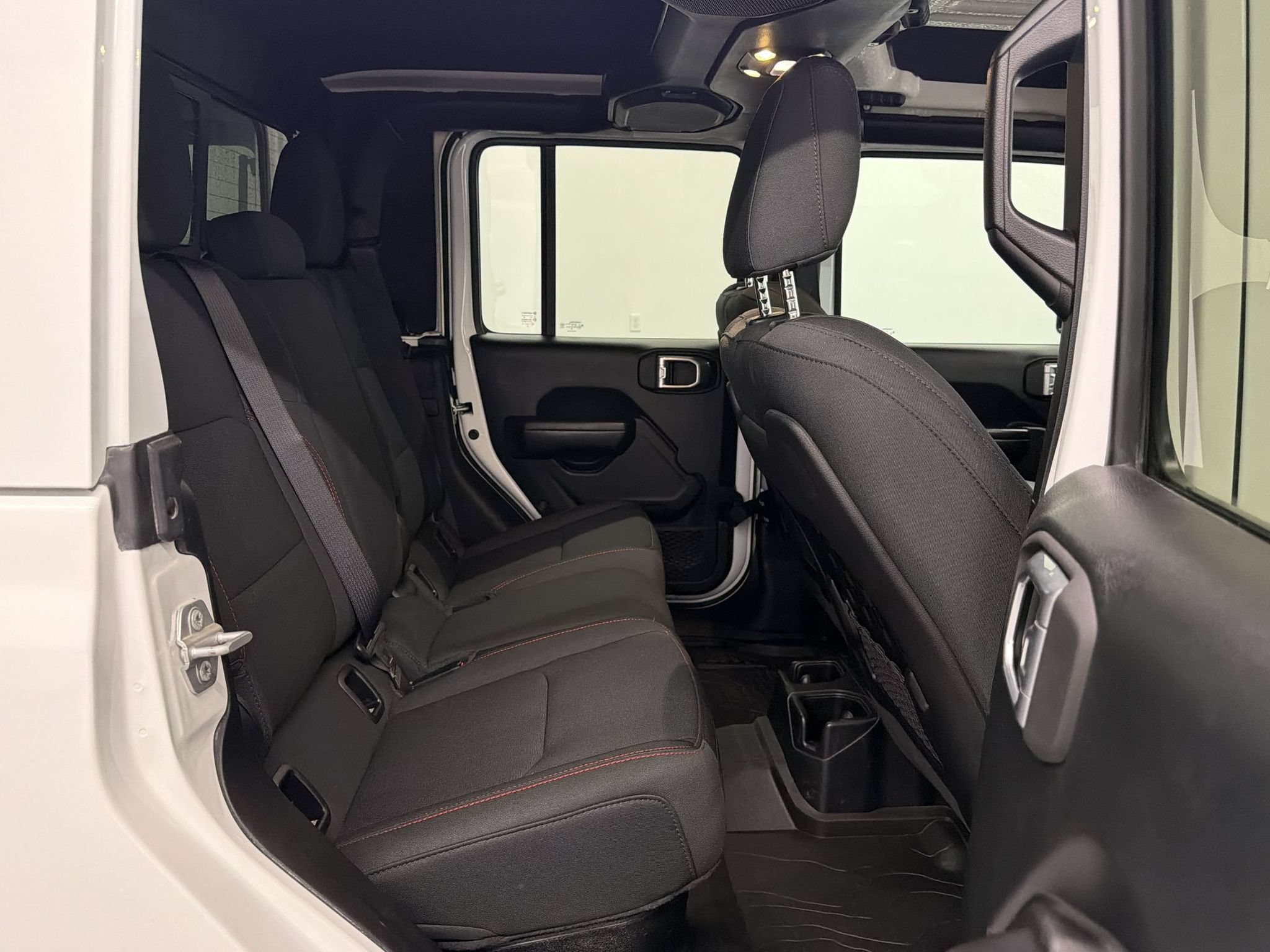 Used 2020 Jeep Gladiator Rubicon AWD/4WD image 29