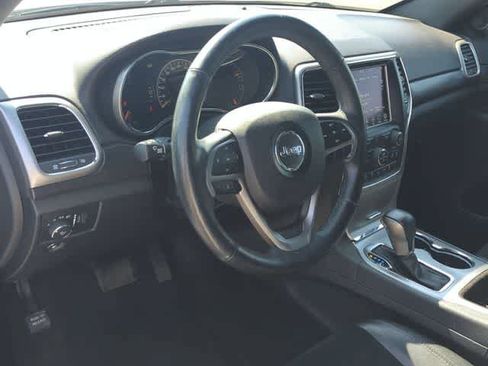 Certified 2018 Jeep Grand Cherokee Altitude AWD/4WD image 10