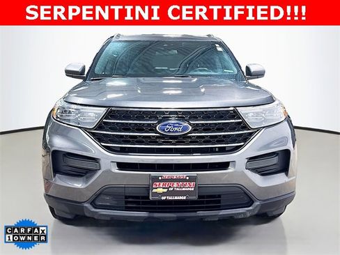 Used 2020 Ford Explorer XLT image 3