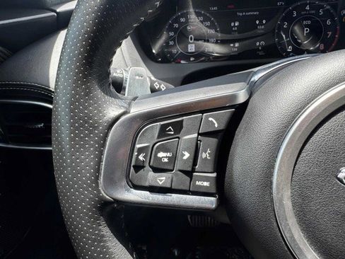 Used 2019 Jaguar F-PACE SVR image 27