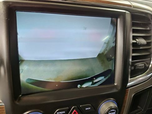 Used 2017 RAM 1500 Laramie w/ Convenience Group image 20