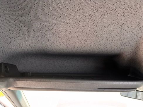 Used 2024 Mercedes-Benz Sprinter 2500 image 39