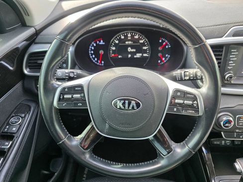 Used 2019 Kia Sorento EX image 16