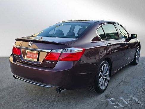 Used 2015 Honda Accord Sport image 3