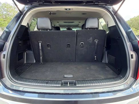 Used 2024 Kia Telluride S w/ S Sunroof Package FWD image 11