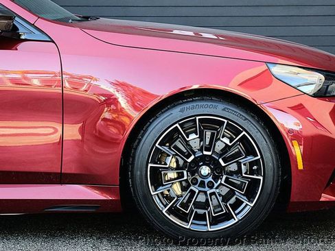 Used 2025 BMW M5 w/ Carbon Package image 17