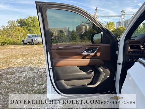 Used 2024 Chevrolet Tahoe High Country image 17
