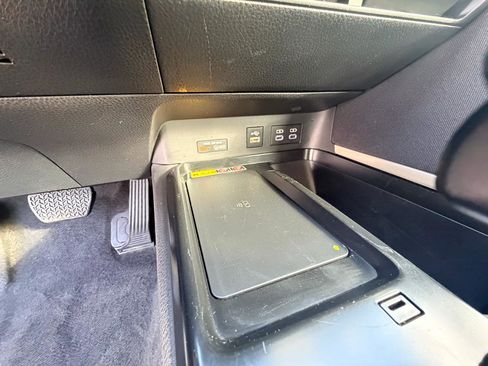 Used 2025 Toyota Camry LE FWD image 25