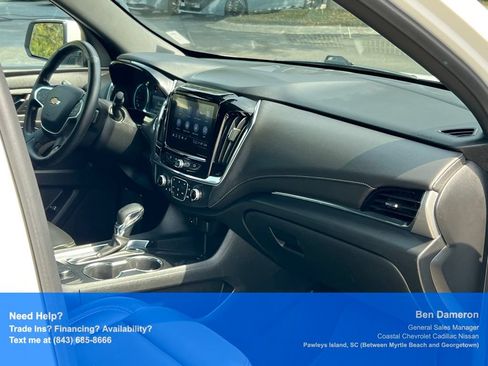 Used 2023 Chevrolet Traverse LT FWD image 26