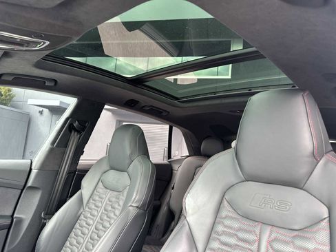 Used 2024 Audi RS Q8 image 24