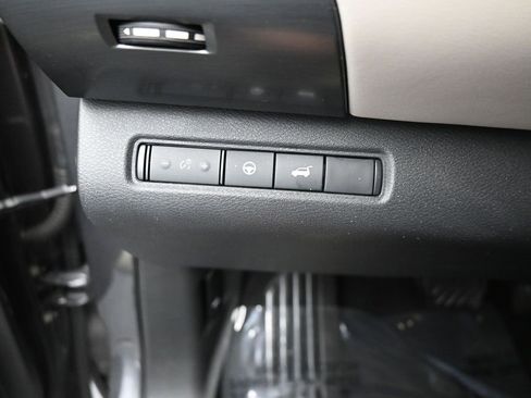 Used 2023 Nissan Pathfinder SL image 19