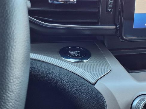 Used 2023 Ford Explorer XLT w/ Equipment Group 202A image 15