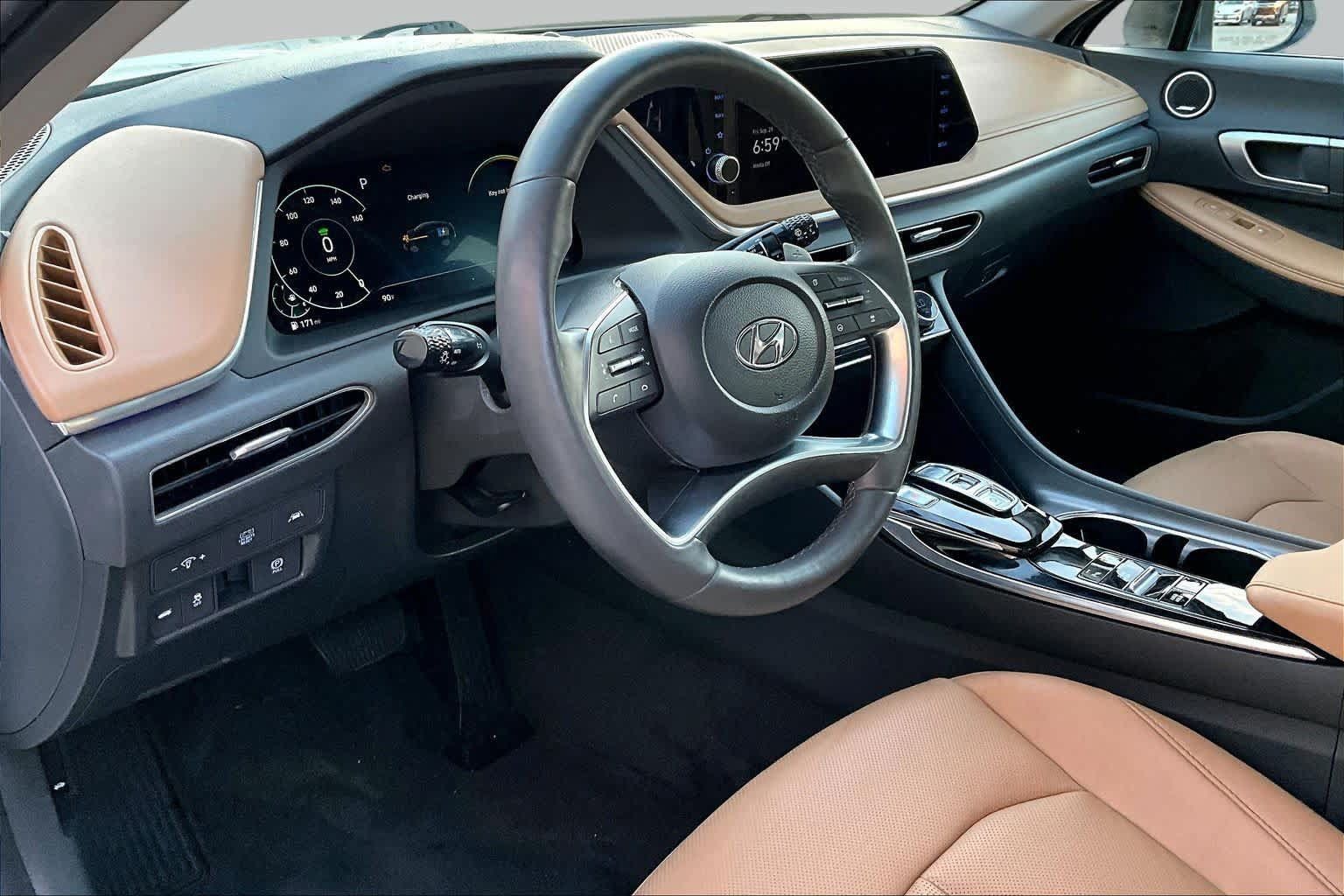 Used 2021 Hyundai Sonata Limited FWD image 14
