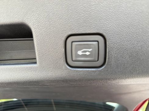 Used 2024 GMC Acadia Denali w/ LPO, Floor Liner Package image 28