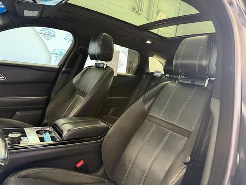 Used 2020 Land Rover Range Rover Velar R-Dynamic S AWD/4WD image 17