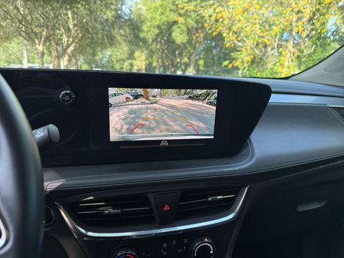 Used 2025 Buick Encore GX Preferred image 17