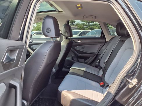 Used 2026 Volkswagen Jetta SE FWD image 23