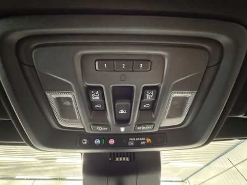 Used 2026 GMC Sierra 2500 AT4 w/ AT4 Premium Plus Package AWD/4WD image 19