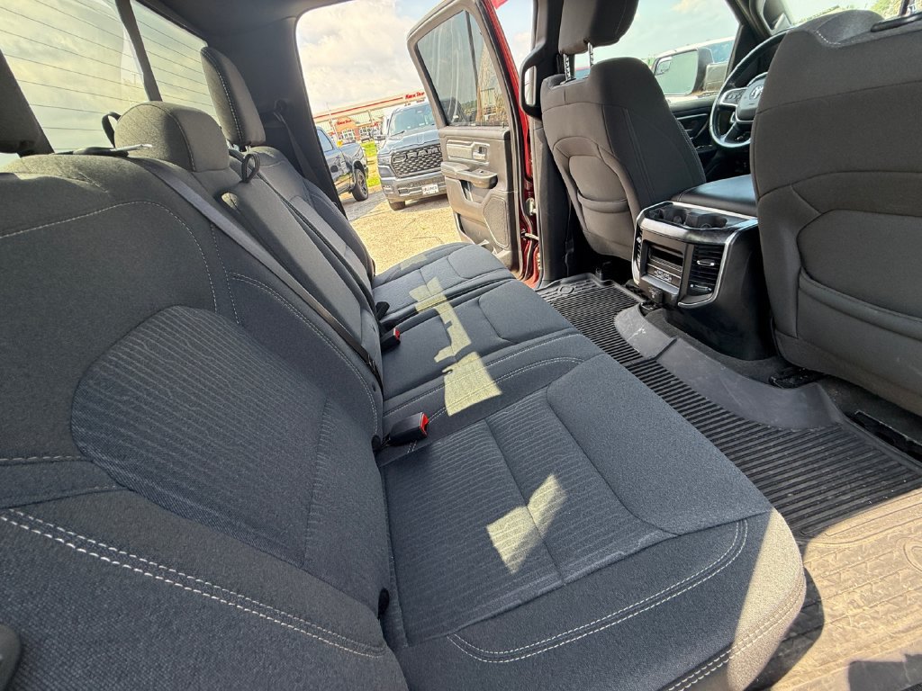 Used 2022 RAM 1500 Big Horn AWD/4WD image 39