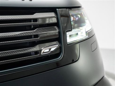 New 2025 Land Rover Range Rover Long Wheelbase Autobiography image 10