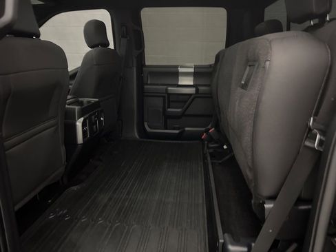 Used 2016 Ford F150 XLT w/ Equipment Group 302A Luxury AWD/4WD image 39