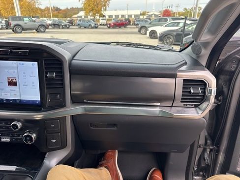 Used 2021 Ford F150 Lariat image 42