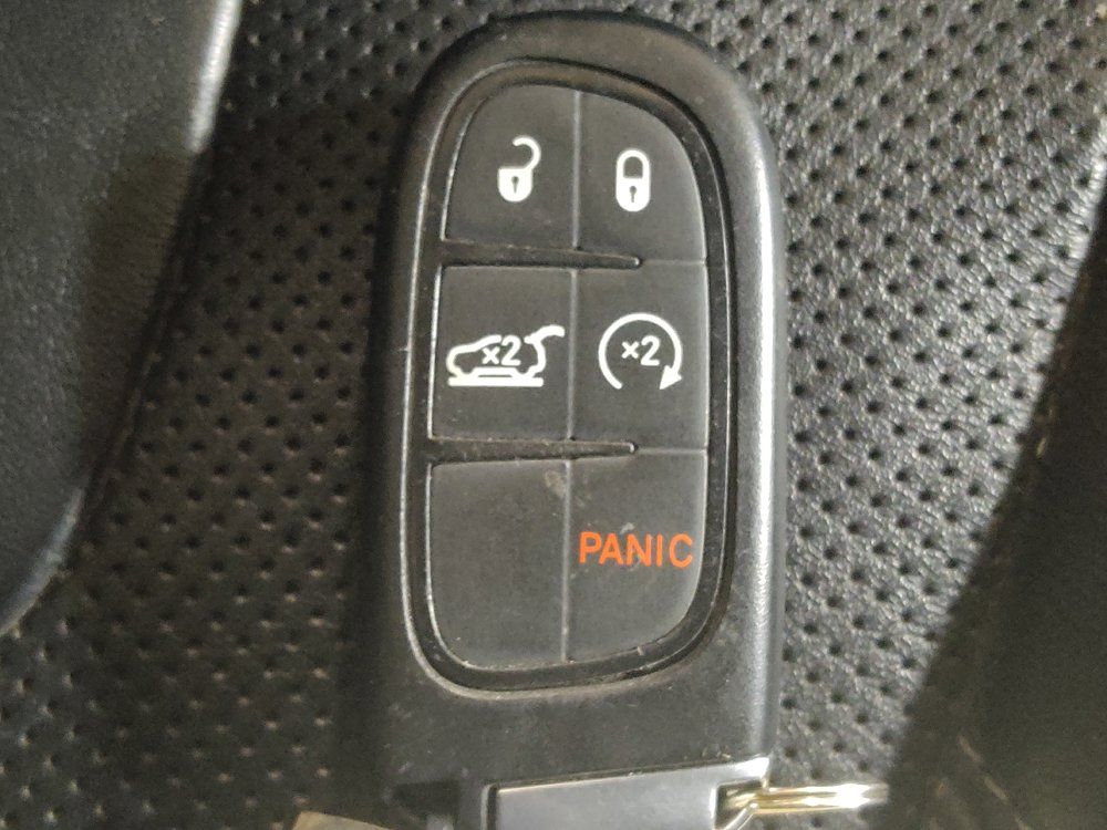 Used 2021 Jeep Cherokee Limited w/ Trailer Tow Group AWD/4WD image 32