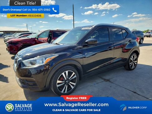 Used 2019 Nissan Kicks SV image 1