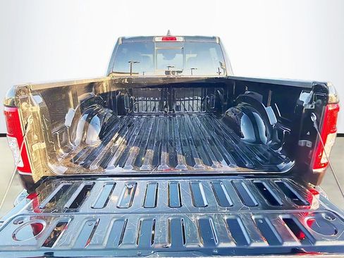 Used 2023 RAM 1500 Big Horn image 24