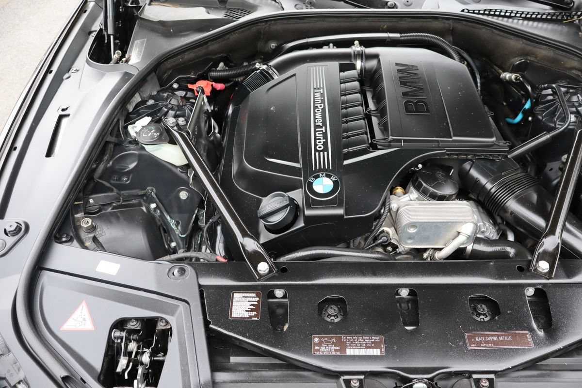 Used 2011 BMW 535i xDrive Sedan AWD/4WD image 39