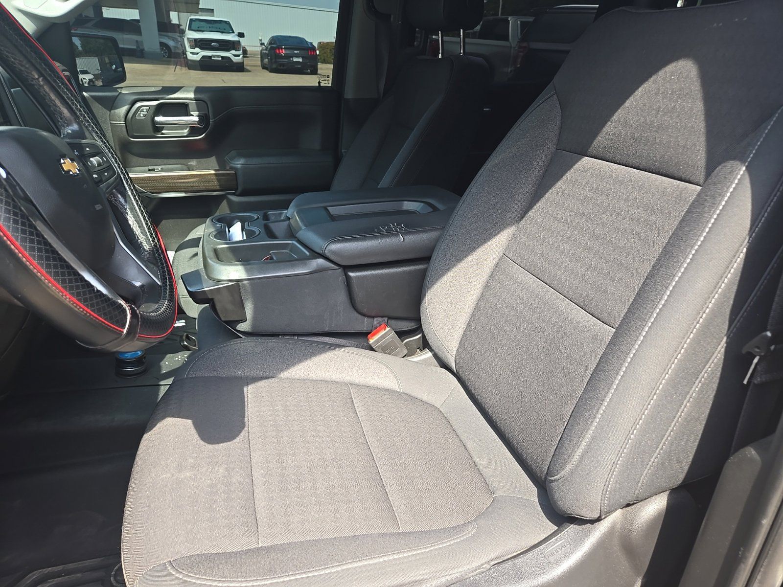 Used 2020 Chevrolet Silverado 1500 LT w/ Texas Edition AWD/4WD image 14