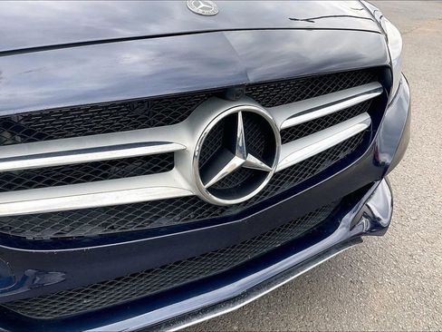 Used 2018 Mercedes-Benz C 300 4MATIC Sedan w/ Premium Package image 34