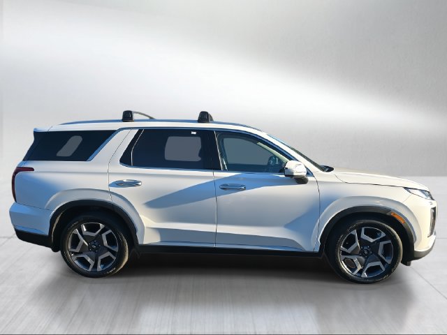 Used 2023 Hyundai Palisade SEL AWD/4WD image 2