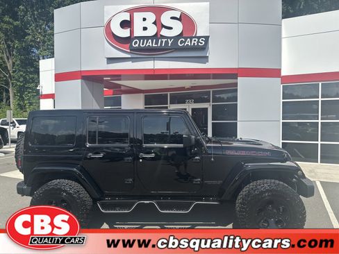 Used 2017 Jeep Wrangler Unlimited Rubicon AWD/4WD image 1