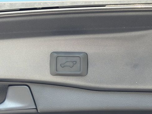 Used 2024 Toyota RAV4 XLE w/ Convenience Package FWD image 21
