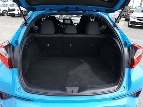 Used 2019 Toyota C-HR XLE FWD image 15