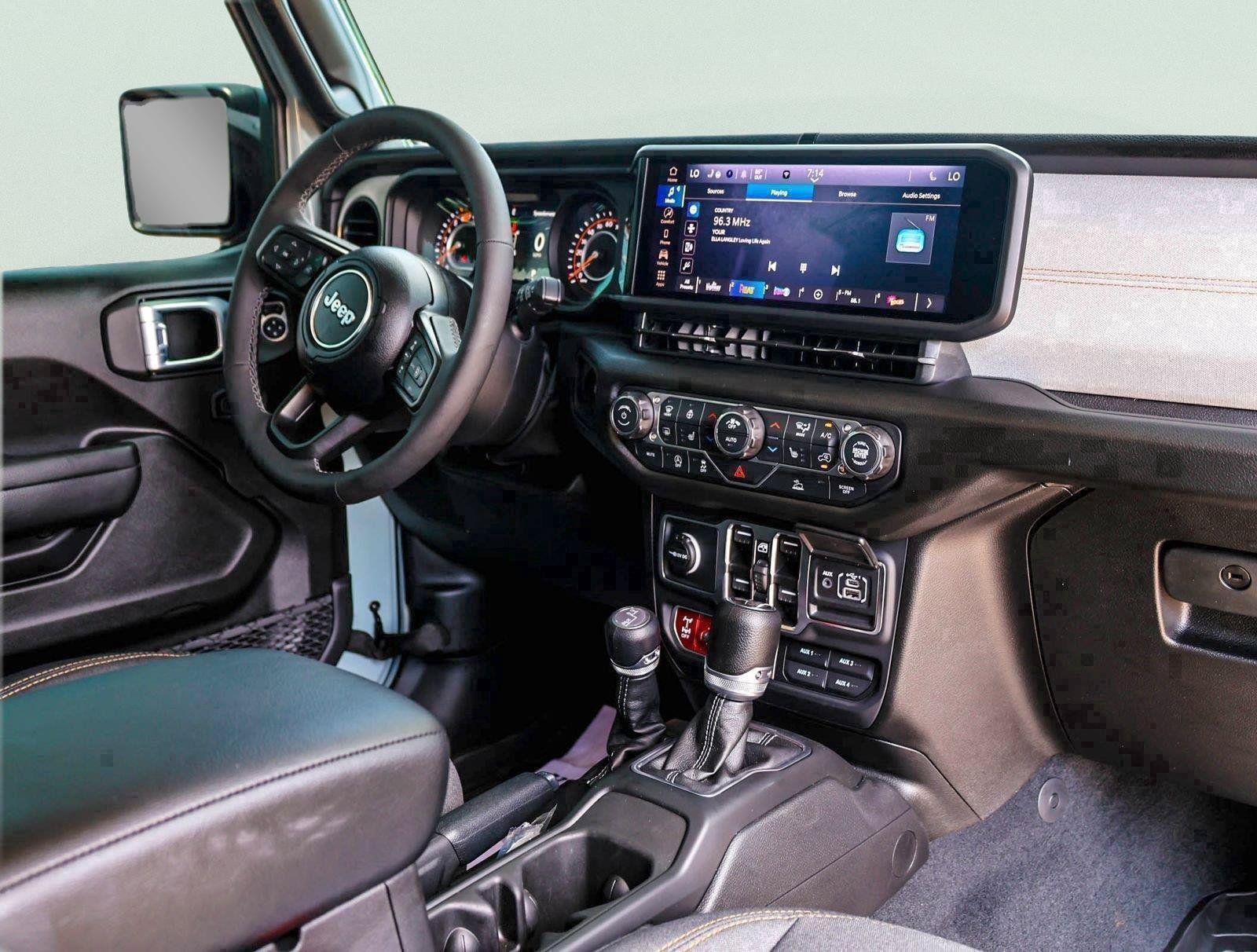 Used 2026 Jeep Wrangler Unlimited Sport AWD/4WD image 10