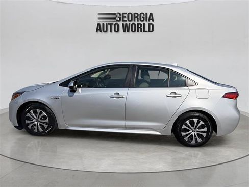 Used 2021 Toyota Corolla LE FWD image 12