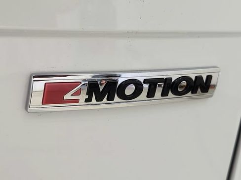 Used 2020 Volkswagen Tiguan SEL w/ 3rd Row Seat Package AWD/4WD image 35