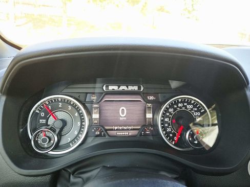 Used 2022 RAM 1500 Big Horn AWD/4WD image 23