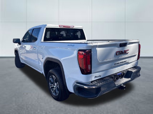 Used 2026 GMC Sierra 1500 SLT AWD/4WD image 2